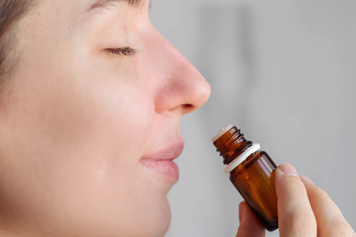 How to Use Essential Oils for your Emotions